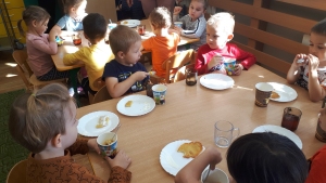 Owoce są przepyszne
 i zdrowe